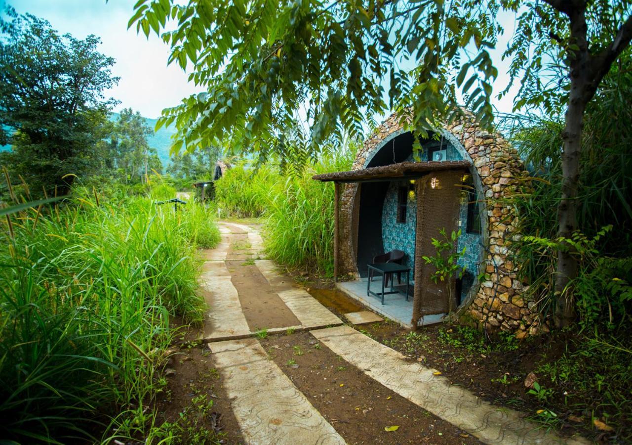 Shining Caves Resort In Anaikatti By Voye Homes Varagampadi Exterior photo